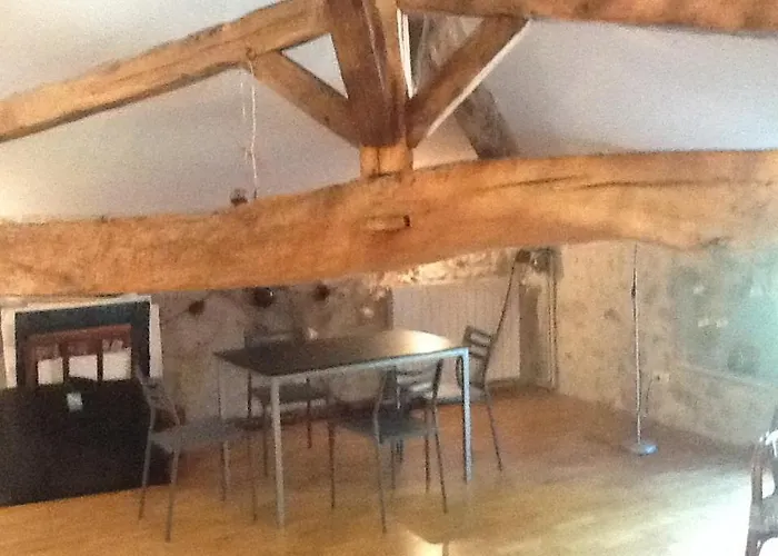 Ferme Du Prieure 住宿加早餐酒店 *